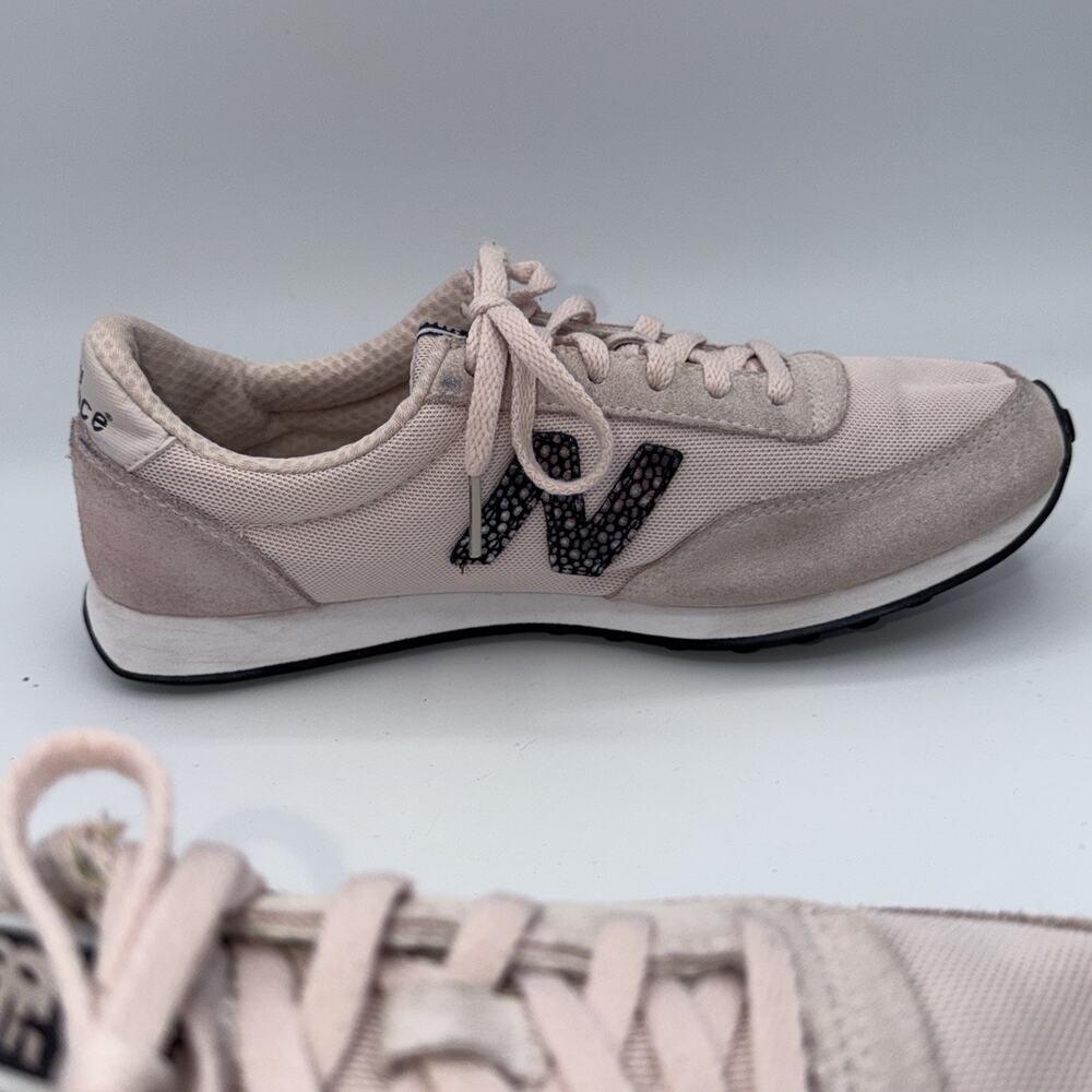 New Balance Womens 410 Classic Pink Tennis Shoes Sneakers sz. 8.5 Balletcore - Picture 6 of 9